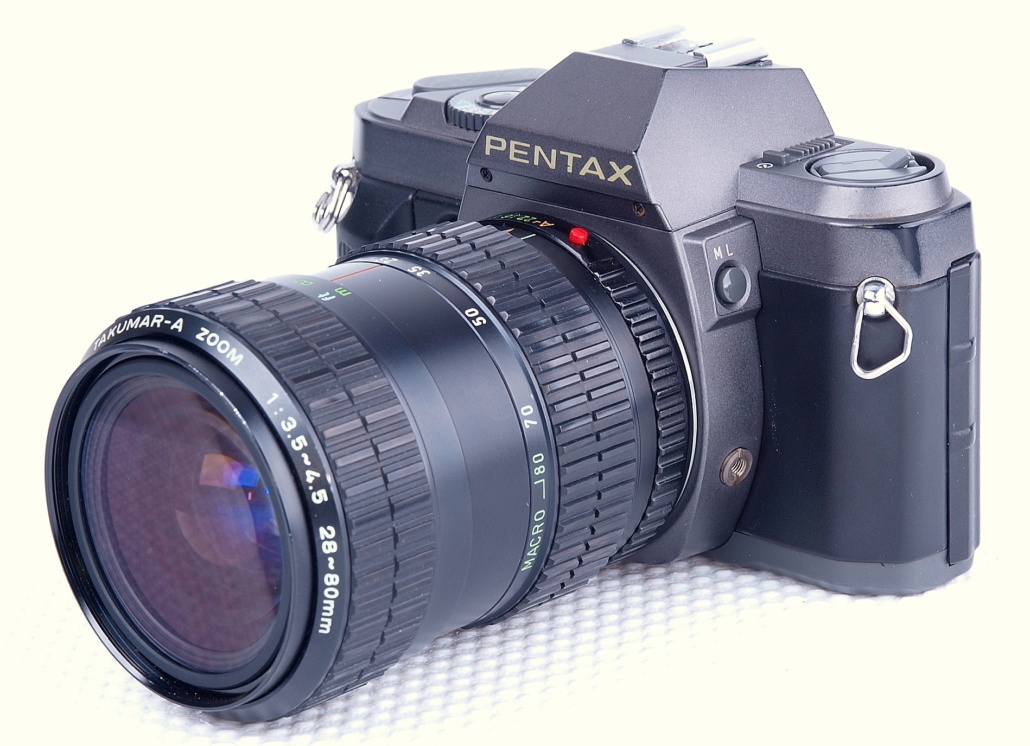 Pentax P30t with Takumar A zoom 28-80mm F3.5-4.5 lens - Wide Angle