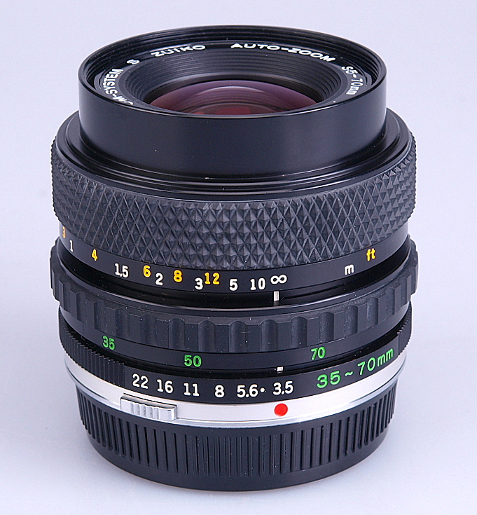 Olympus OM-system S Zuiko Auto-Zoom 35-70mm F3.5-4.5 lens. Compact  zoomlens! - Wide Angle