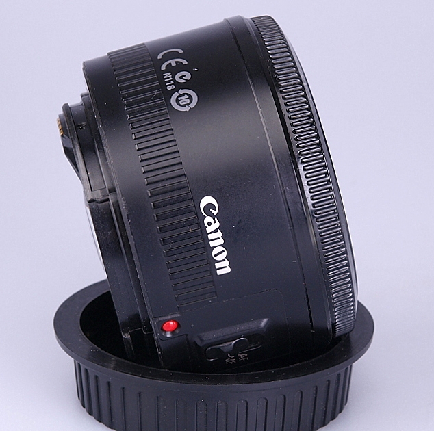 Canon lens EF 50mm F1.8 II AF lens. (1990) Wide Angle