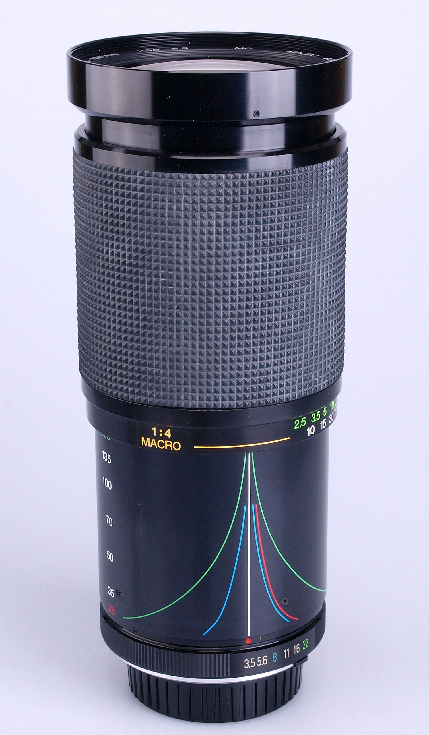 Vivitar MC Macro Zoom 28-200mm F3.5-5.3 zoom lens . (Minolta MD