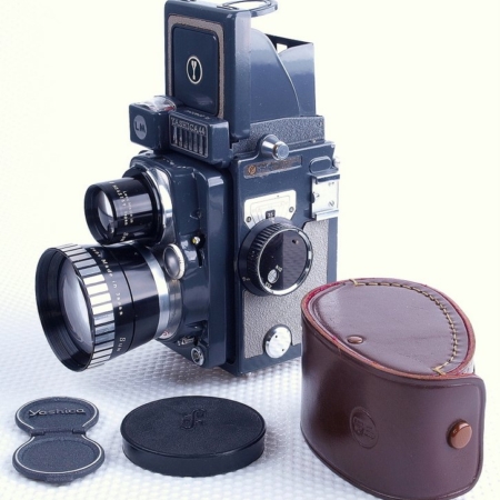 Yashica TLR analog